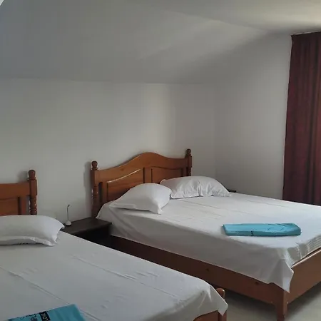 Mela 招待所 艾福雷诺德